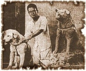 Sculptor Ando and Hachiko and Hachiko